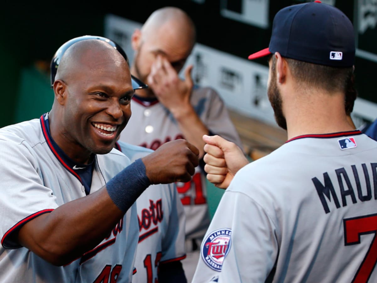 Lot Detail - Torii Hunter Signed Twins Jersey with Multiple