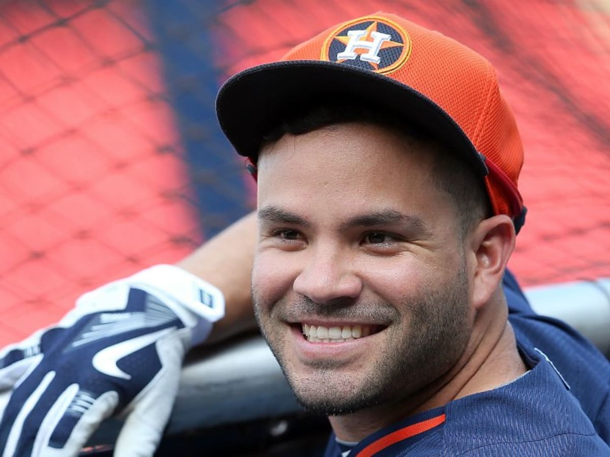Astros' Jose Altuve bit into his helmet in on-deck circle - Sports  Illustrated