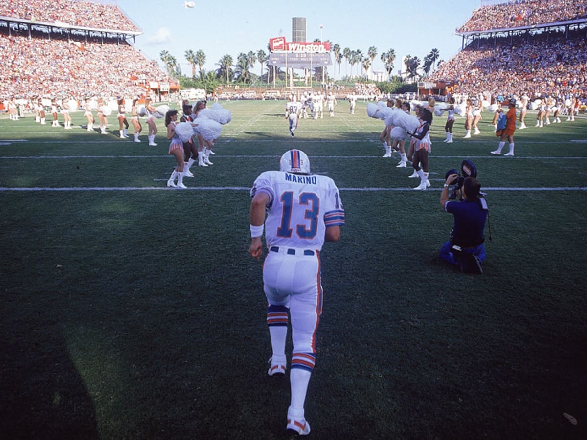 Football Outsiders spotlights Dolphins' 'wasted' years of Dan Marino