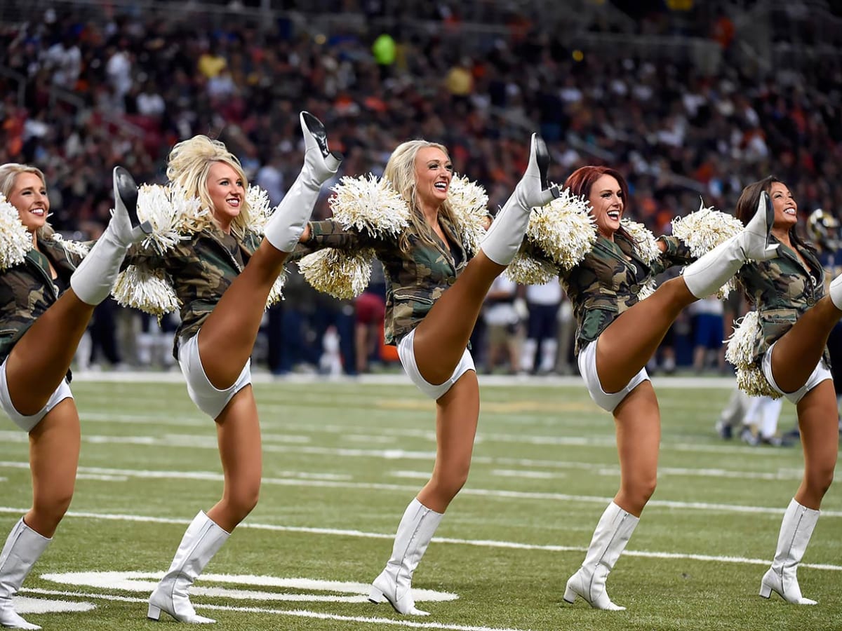 2015 NFL cheerleaders: Week 10