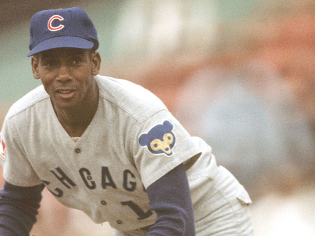 Cubs Hall of Fame shortstop Ernie Banks dies