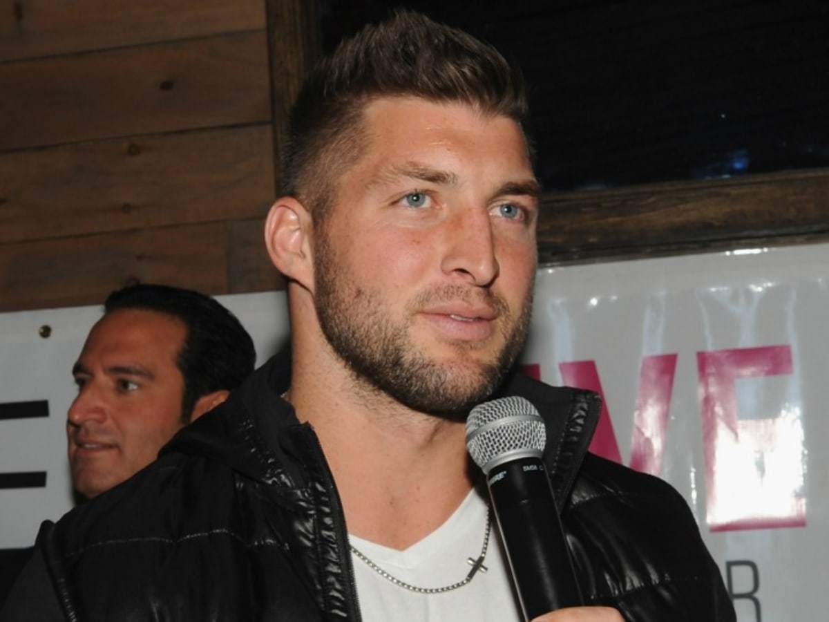 Tim Tebow's Autobiography 'Through My Eyes': The Best Selling Sports Book  Of 2011