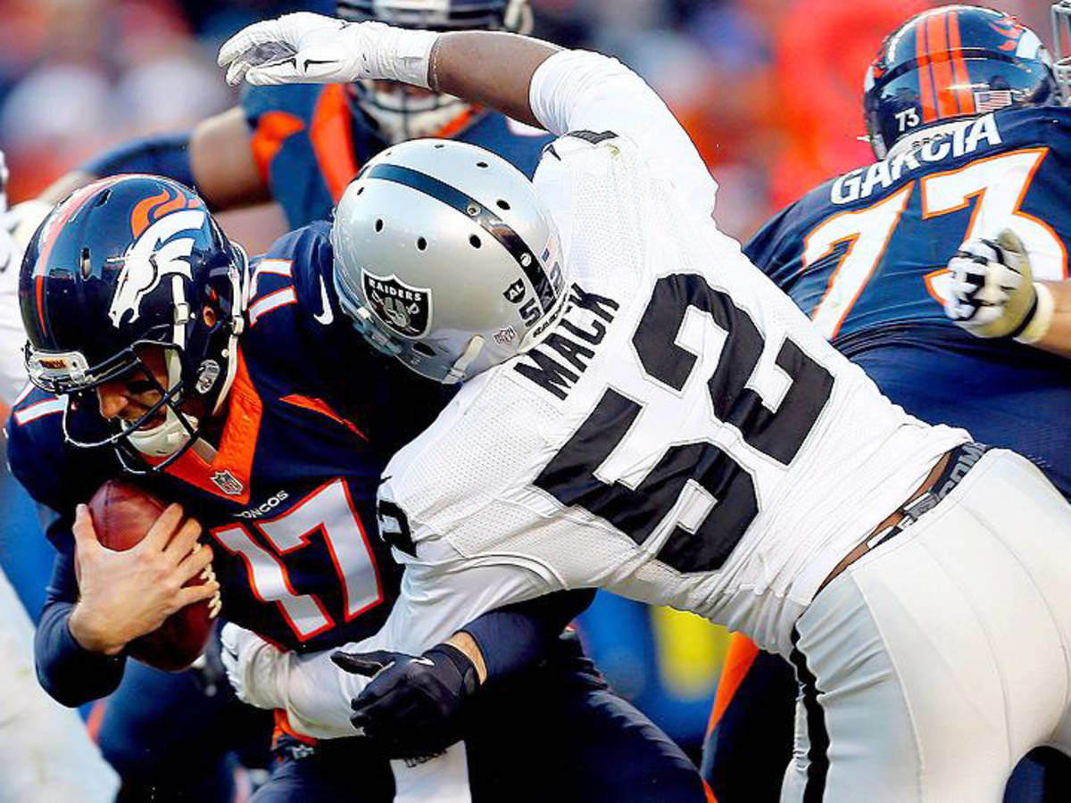 Khalil Mack sets the Chargers' sack record with 6 against the Raiders, his  former team