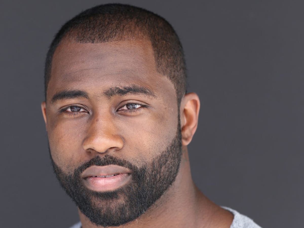 Darrelle Revis ditches the Patriots for a homecoming with the Jets - Sports  Illustrated