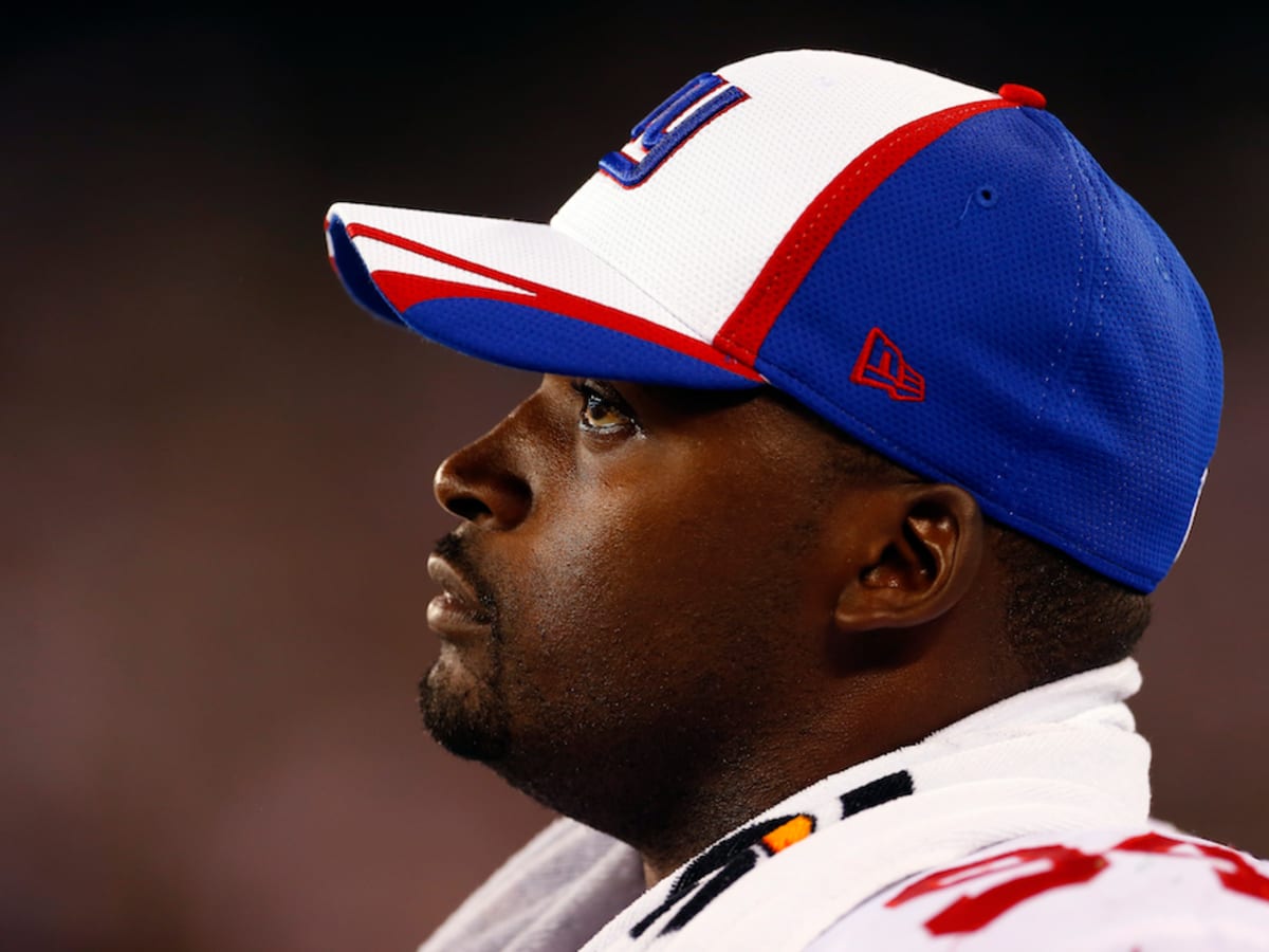 Mathias Kiwanuka takes pay cut to stay on N.Y. Giants