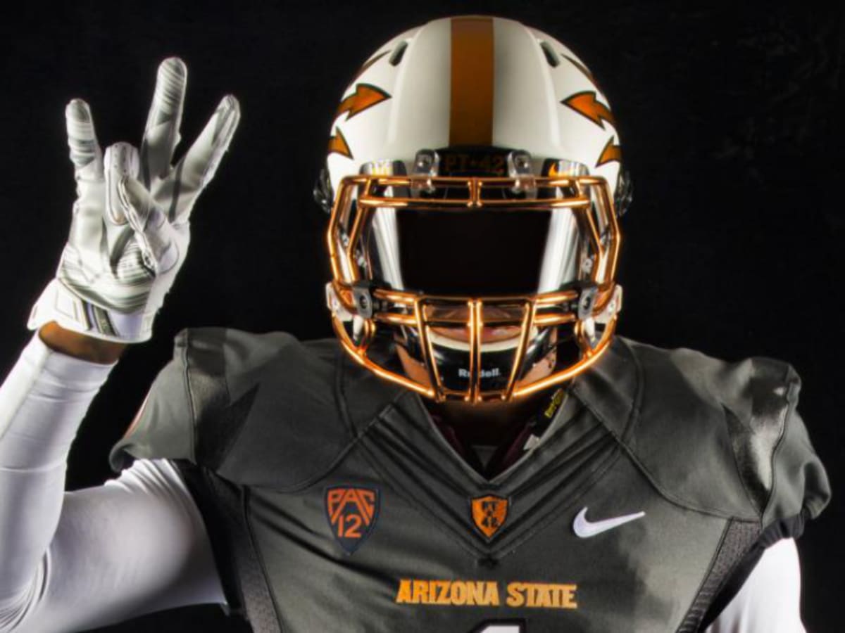 Oklahoma, Texas to wear gold-accented jerseys for Red River Rivalry -  Sports Illustrated