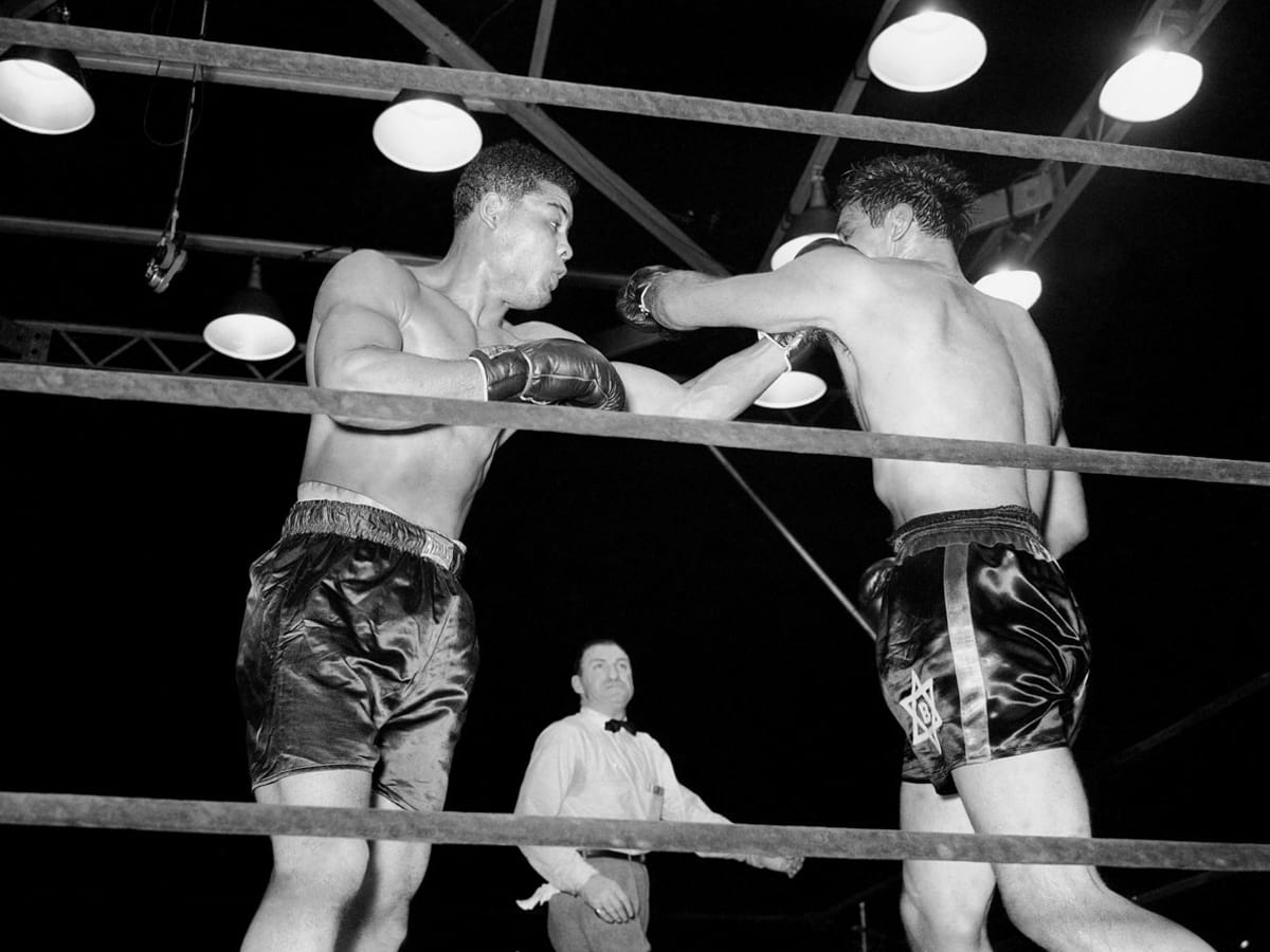 VINTAGE the Ring September 1951 Joe Louis Ezzard Charles 