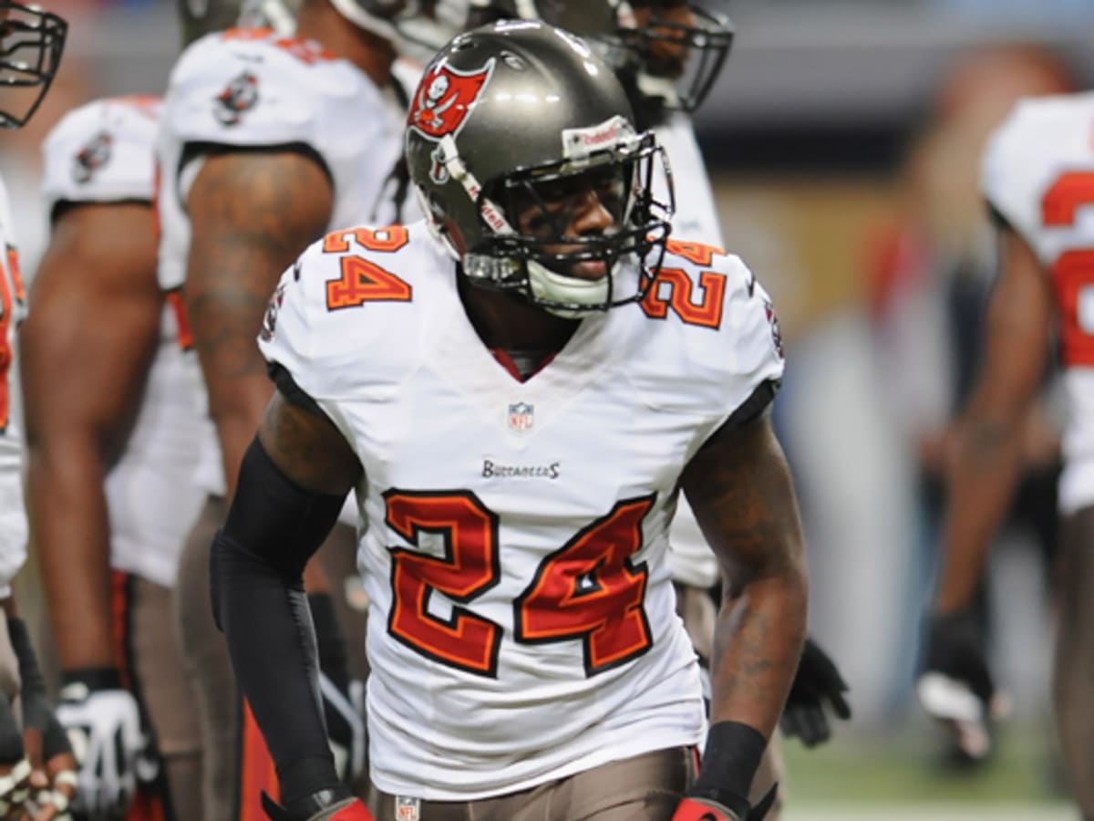 Tampa Bay Buccaneers: Darrelle Revis named mistake of decade