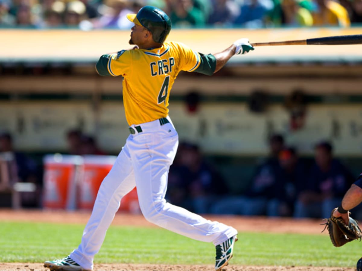 Coco Crisp signs contract extension with A's through 2016