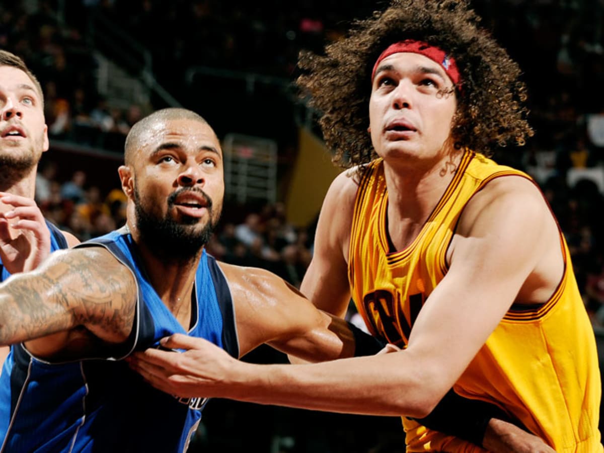 Cavaliers: Anderson Varejao's Reduced Role A Positive