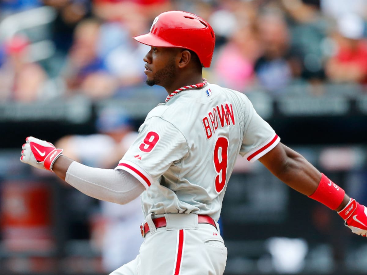 Domonic Brown, outfielder, signed by Blue Jays