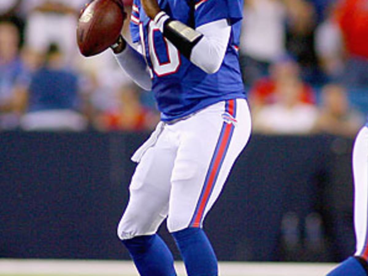 Philadelphia Eagles quarterback Vince Young throws the ball as he