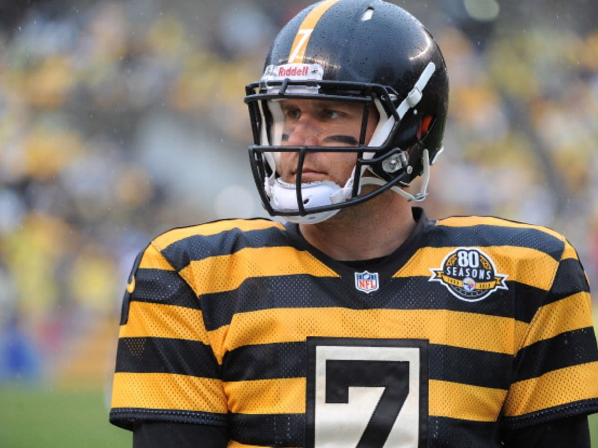 Hey steelers fans, whats yalls favorite uniform? Mine is the striped  throwback unis : r/steelers