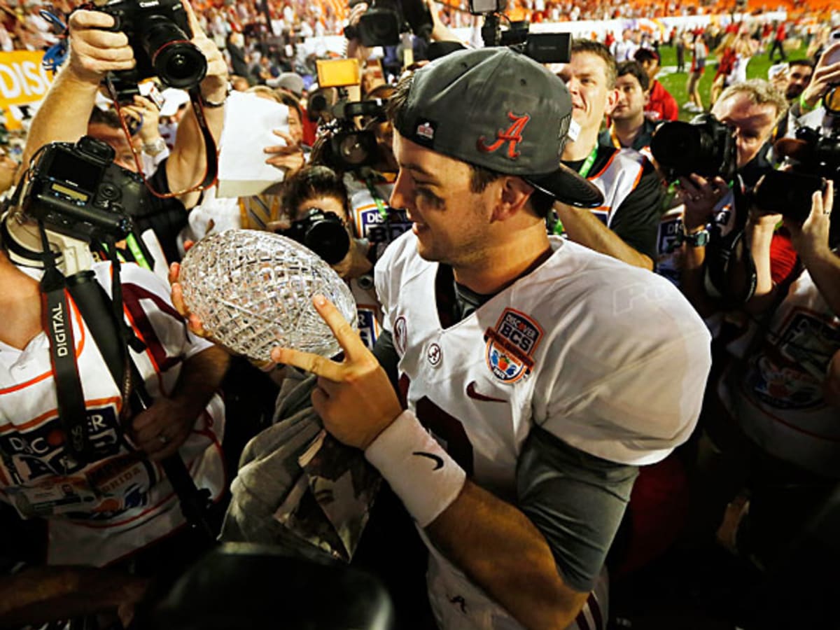 Alabama's 2011 BCS trophy shattered during A-Day weekend festivities 