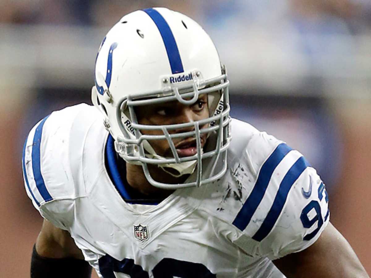 Dwight Freeney has all the experience the Falcons defense needs 