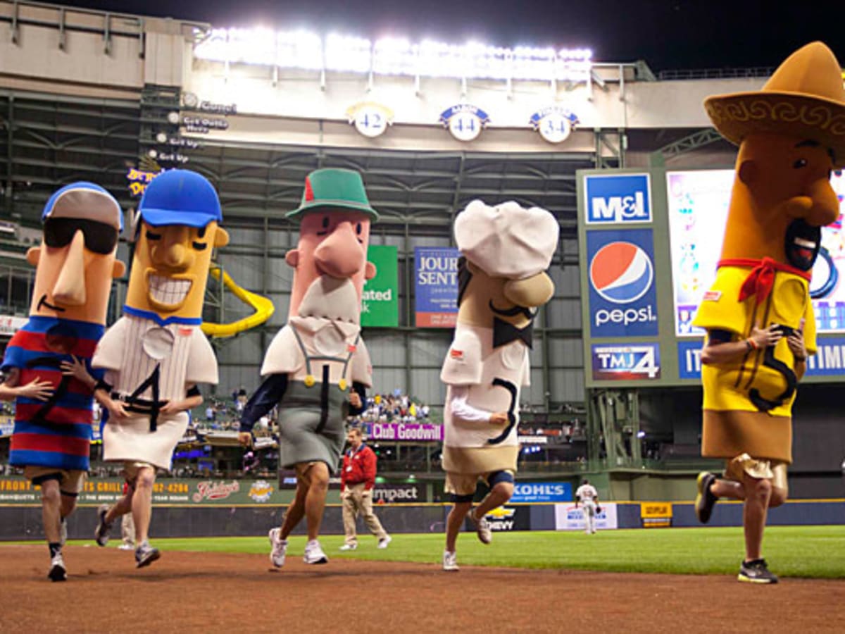 Brewers Alumni and Mascots to Appear