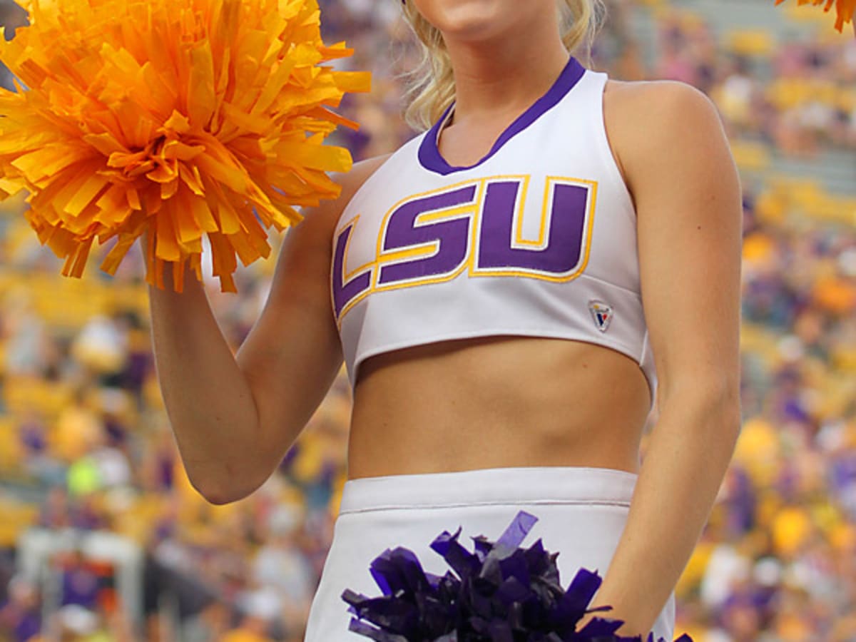 Cheerleader of the Week: Sara - Sports Illustrated