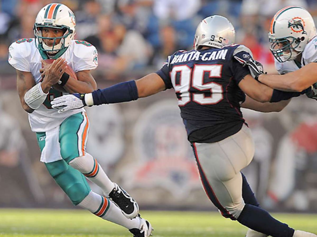 Pat White is knocked out of Miami Dolphins game after Chad Henne