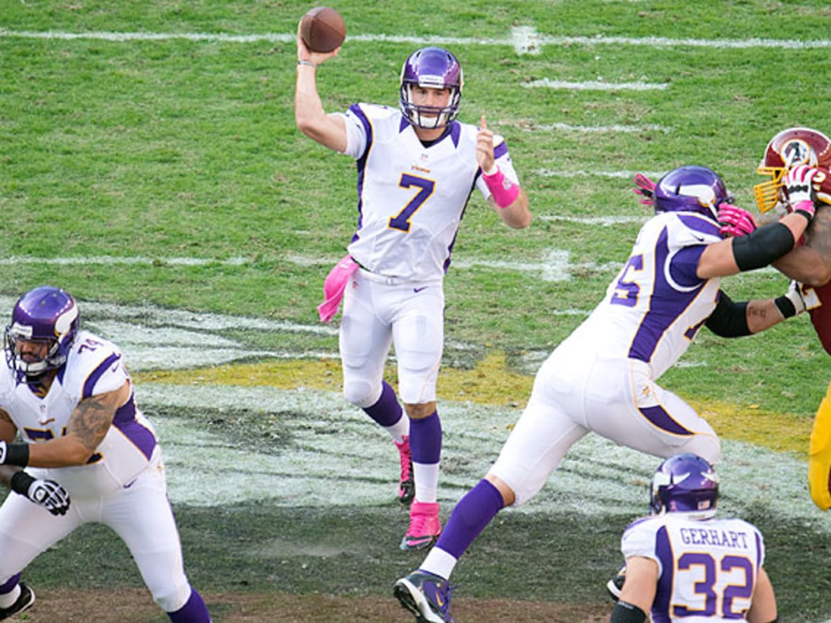 Vikings' Christian Ponder forced to sit out playoff loss