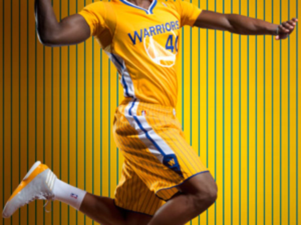Warriors debut new yellow alternate jerseys with sleeves - Sports