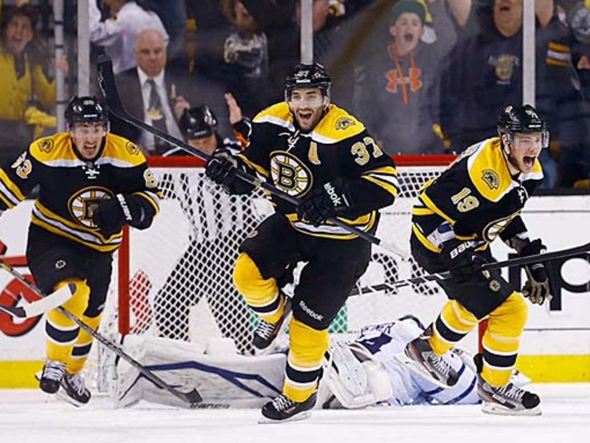 Milan Lucic turns back the clock in first game with Bruins in 8 years