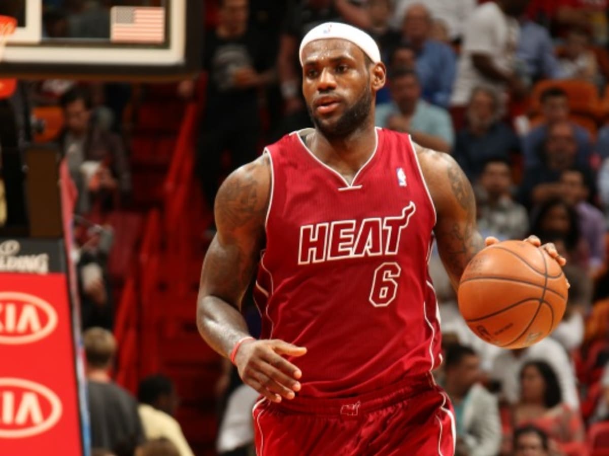 LeBron James is #1 in NBA Jersey Sales Again