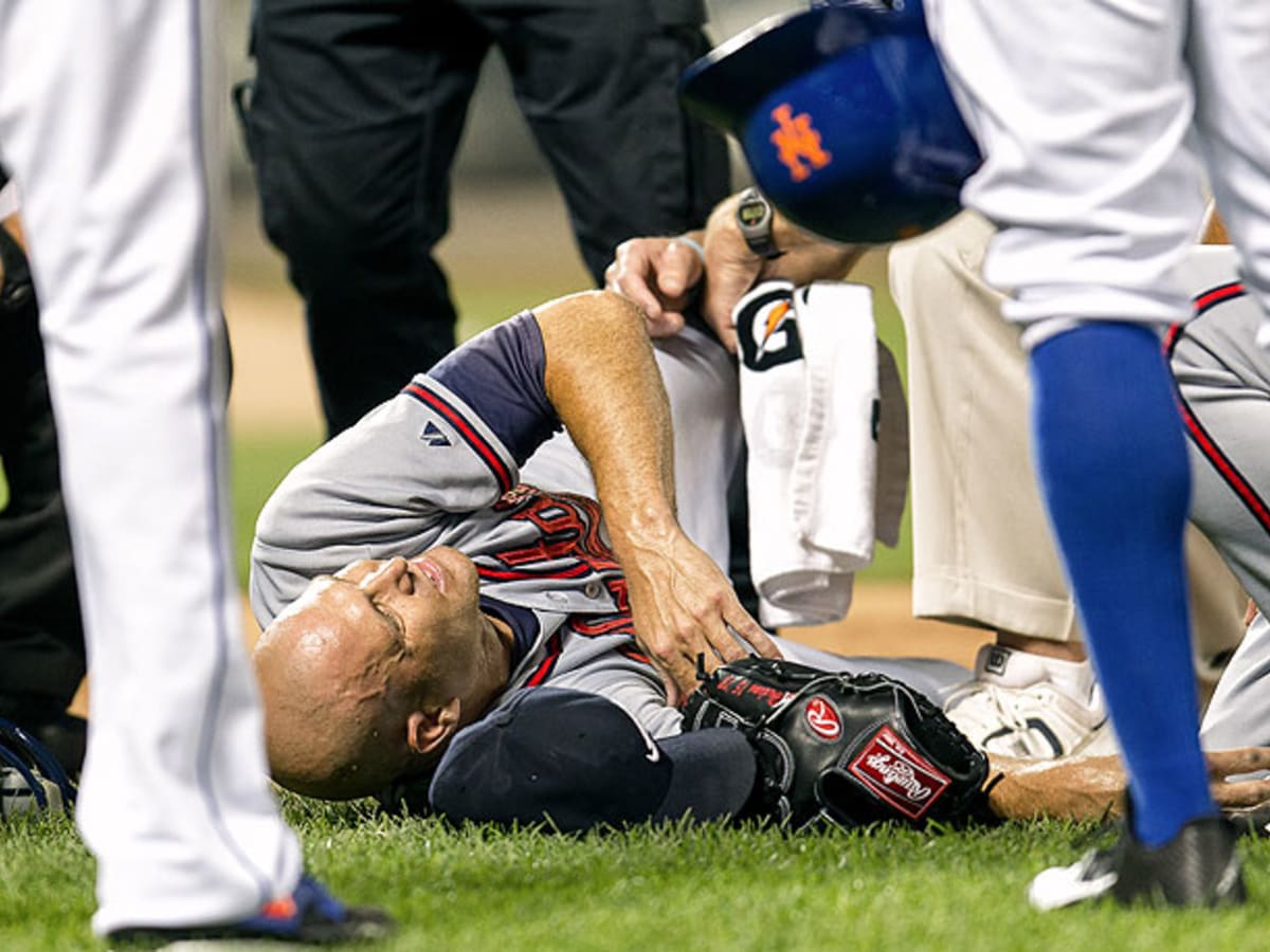 Injured Tim Hudson wants to return to the Braves next season