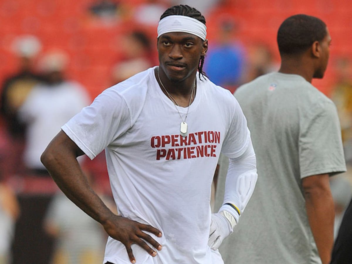 Redskins QB Robert Griffin III hit with $10K fine by NFL for 'unauthorized  apparel' – New York Daily News