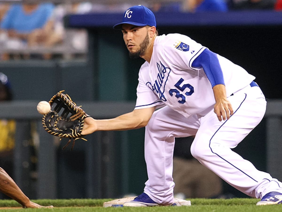 Major Leaguer Eric Hosmer Goes All Out for Kansas City Youth