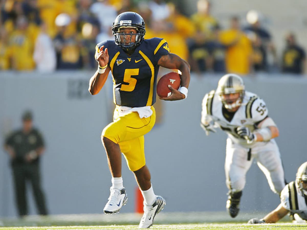 Former West Virginia Mountaineers quarterback Pat White joins Chargers  coaching staff - On3