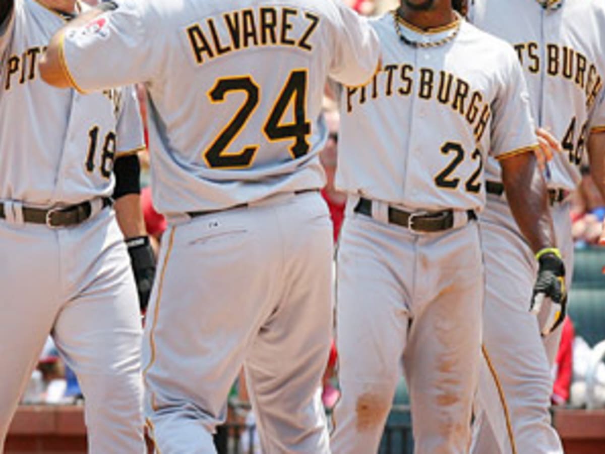 Battlin' Bucs: Pirates Uniform History