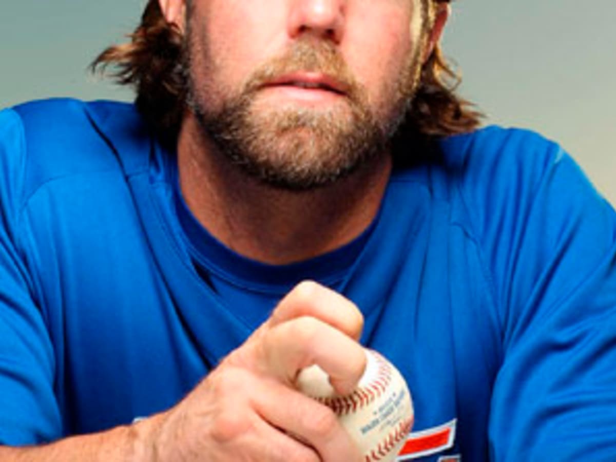 Analyzing the Mets' two-year contract with starter R.A. Dickey