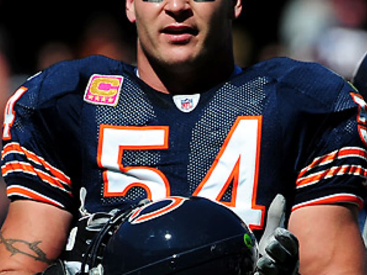 Bears linebacker Brian Urlacher (#54) during the first day of the Chicago  Bears training camp at Olivet Nazarene University in Bourbonnais, IL.  (Credit Image: © Geoffrey Siehr/Southcreek Global/ZUMApress.com Stock Photo  - Alamy