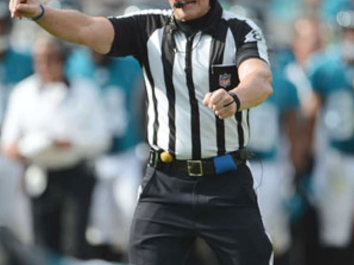 Ed Hochuli says there were multiple times per game he thought a