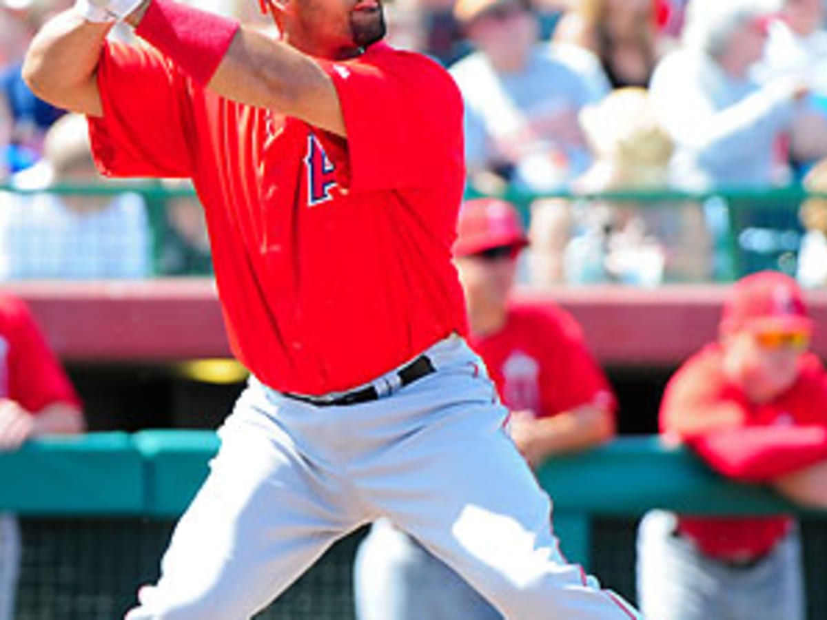 Slimmed-Down Albert Pujols on Sports Illustrated Cover