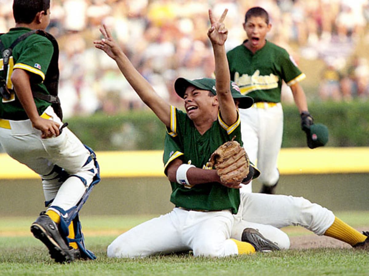 Mia and Nomar, 1999. (Damian Strohmeyer/Sports Illustrated)