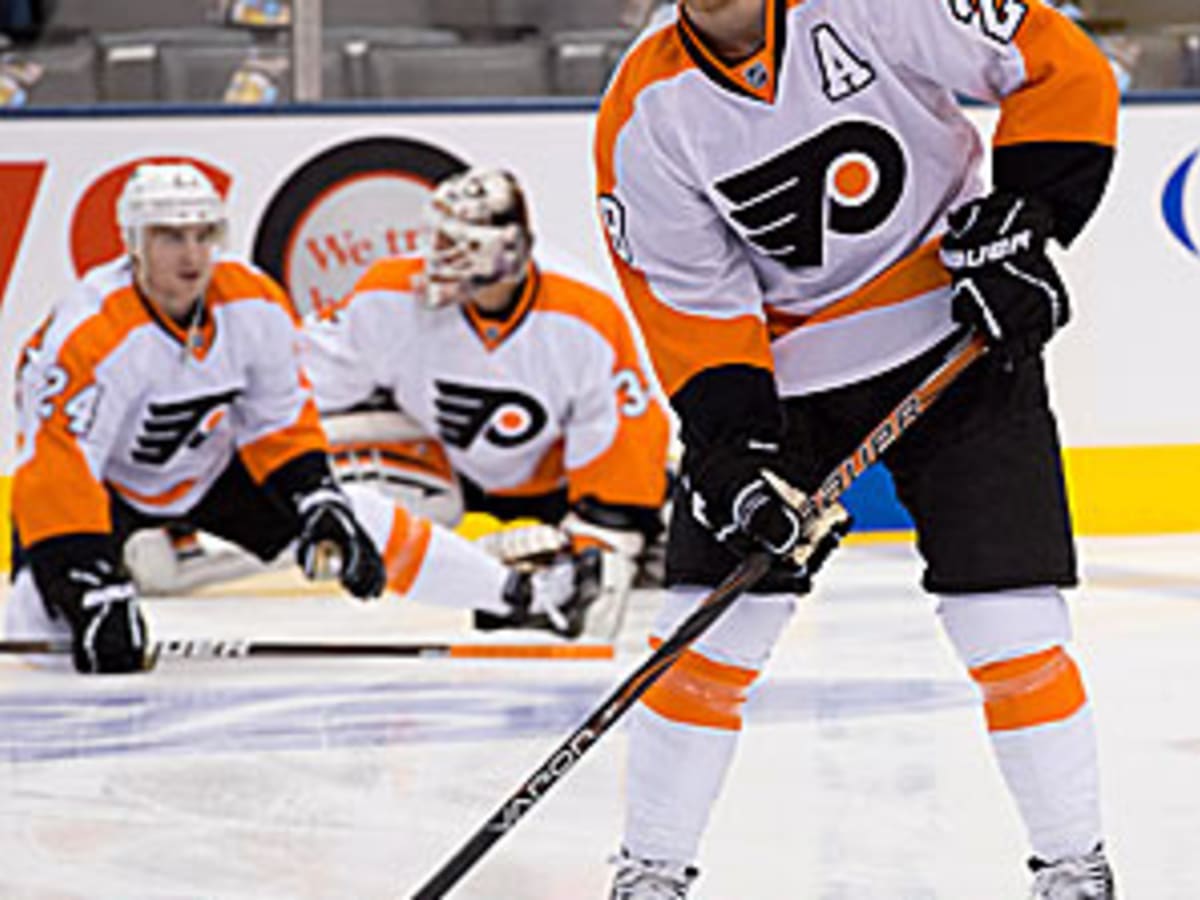 Claude Giroux of the Philadelphia Flyers jersey is seen in the