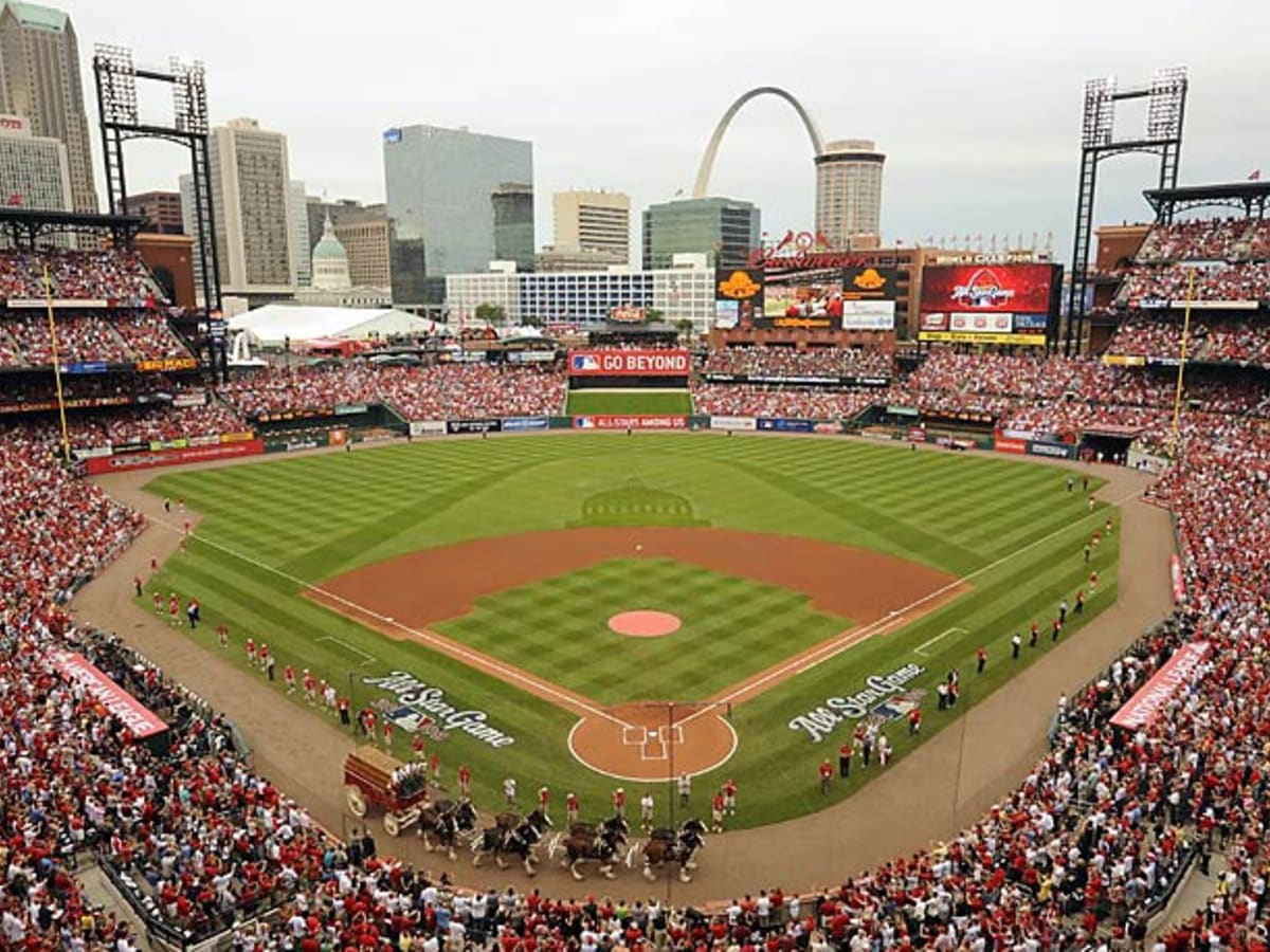 Busch Stadium rated among top sports venues