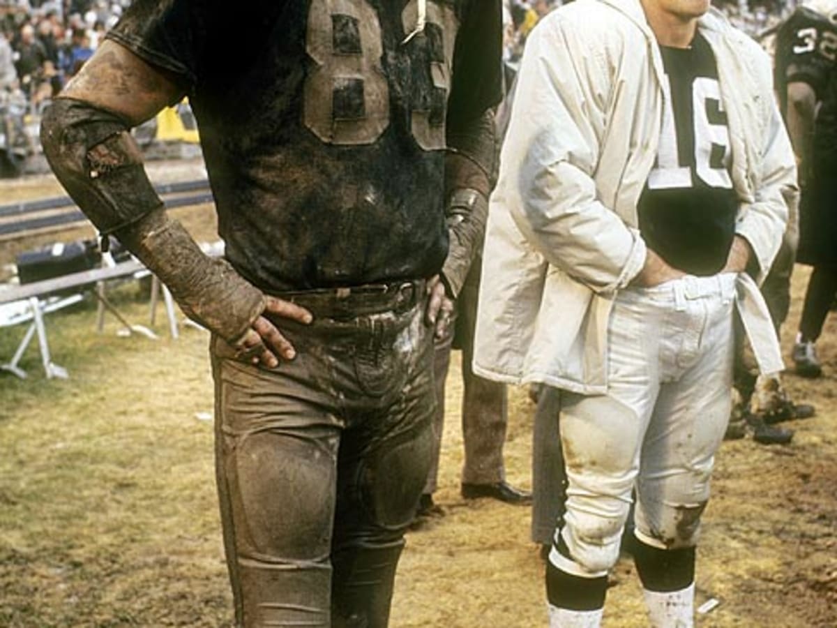 Lyle Alzado of the Denver Broncos looks on from the bench during an News  Photo - Getty Images