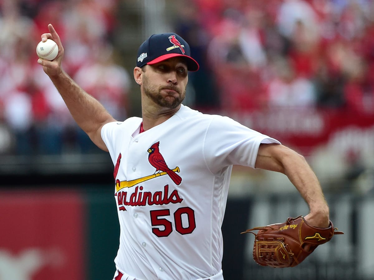 Cardinals agree to deal with Adam Wainwright for 2020 season