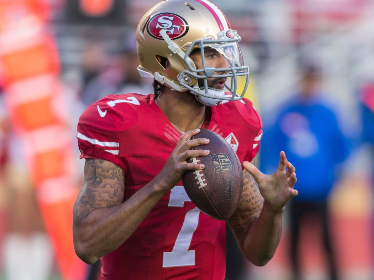 Colin Kaepernick holds first NFL workout since 2017