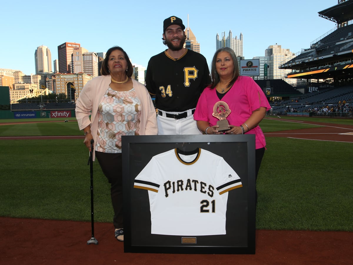 We Mourn our Baseball Queen, our Matriarch, Vera Clemente