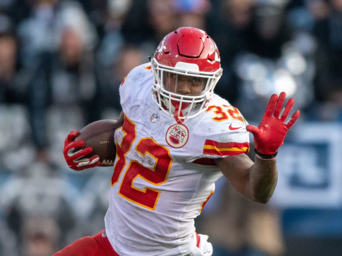 Spencer Ware steps up in Chiefs' rout of Chargers