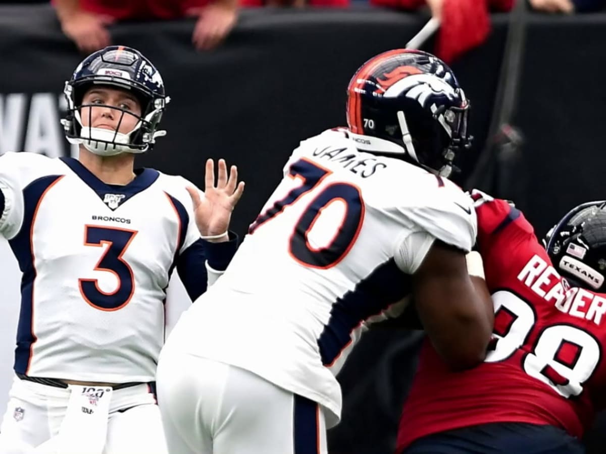 Jacksonville, FL, USA. 19th Sep, 2021. Denver Broncos head coach Vic Fangio  during 2nd half NFL football game between the DenverBroncos and the  Jacksonville Jaguars. Denver defeated Jacksonville 23-13 at TIAA Bank