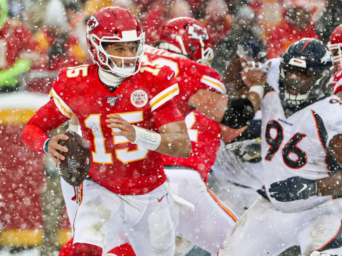 Vic Fangio Explains Why Denver Broncos 'Had a Hard Time' Covering Chiefs TE  Travis Kelce - Sports Illustrated Mile High Huddle: Denver Broncos News,  Analysis and More