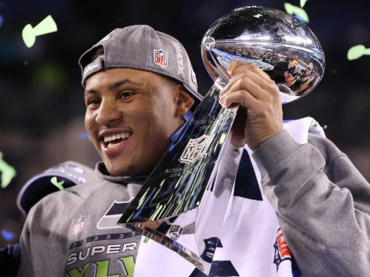 Dallas Cowboys sign LB Malcolm Smith in wake of injuries at the position