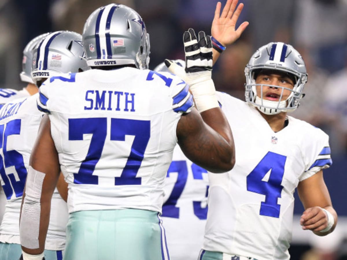 Dallas Cowboys on X: Tyron Smith wearing a neck roll for today's game.  #DALvsWAS  / X