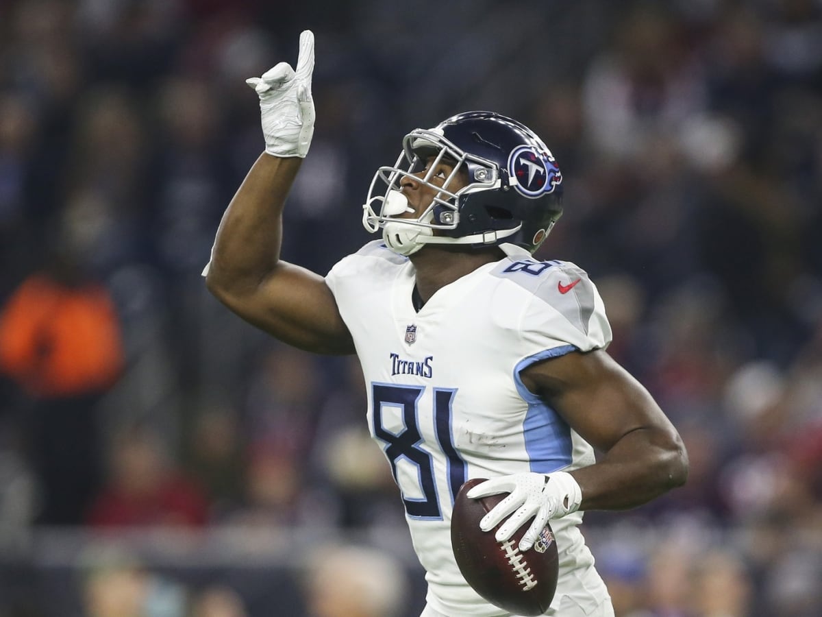 Titans Unsure About Extensions For Jonnu Smith, Others