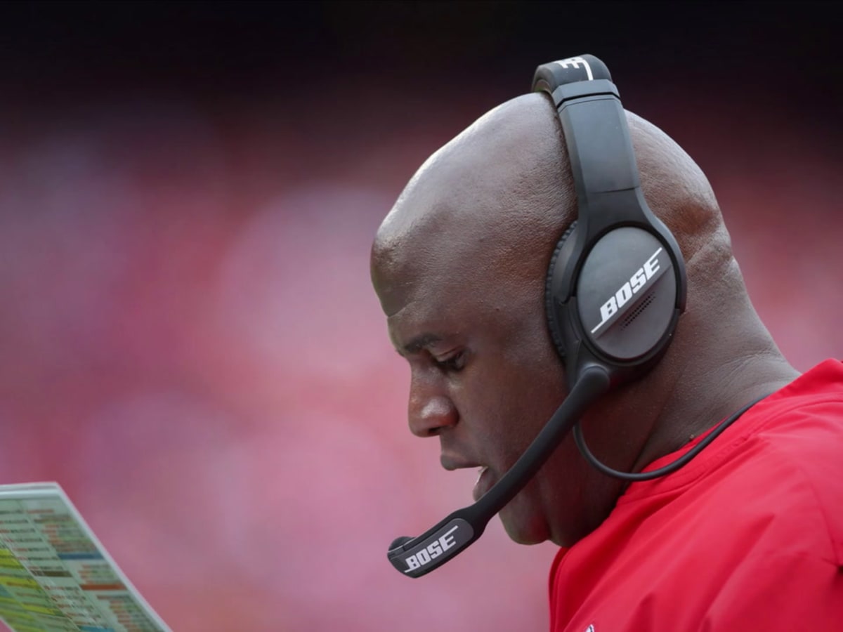 Reports: Ravens to interview Eric Bieniemy for play-calling OC role