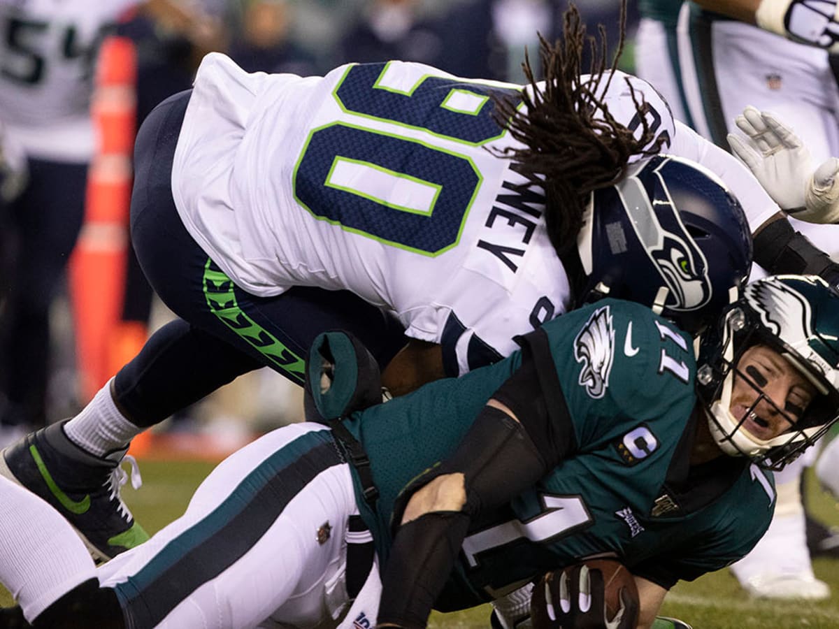 Seahawks-Eagles: Official explains Jadeveon Clowney hit on Carson Wentz -  Field Gulls